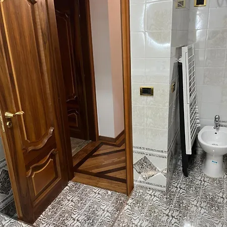 Periperihomesiracusa * Syracuse